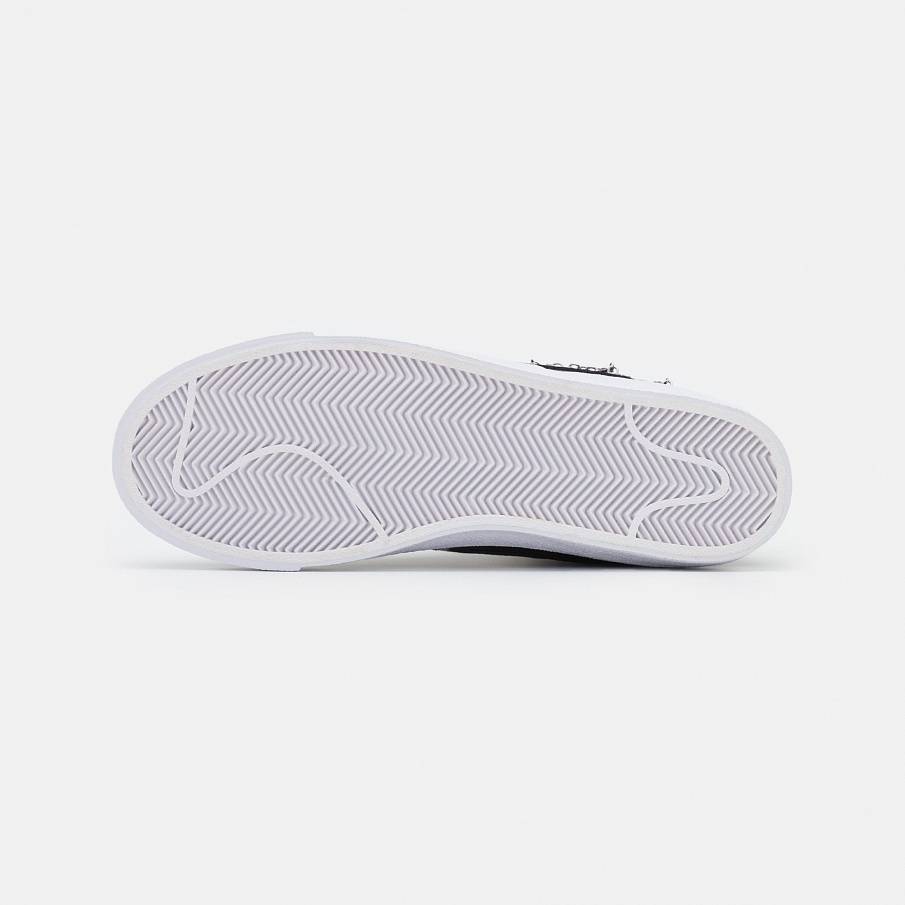 Фото № 4 с приближением к товару «‎Nike Blazer 77 »