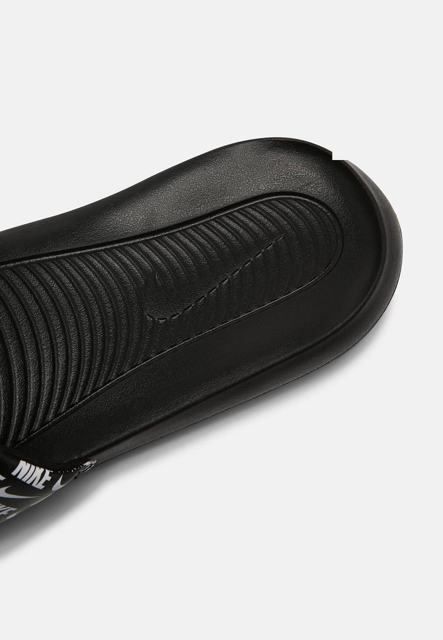 Фото № 5 с приближением к товару «‎Nike Victori One Slide Print»
