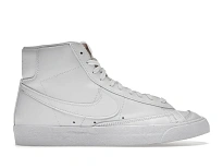 Фото № 1 с приближением к товару «‎Nike Blazer 77 Vintage Mid Triple White»