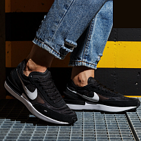 Фото № 2 с приближением к товару «‎Nike Waffle One "Active Fuchsia " Shoes BlackWhite»