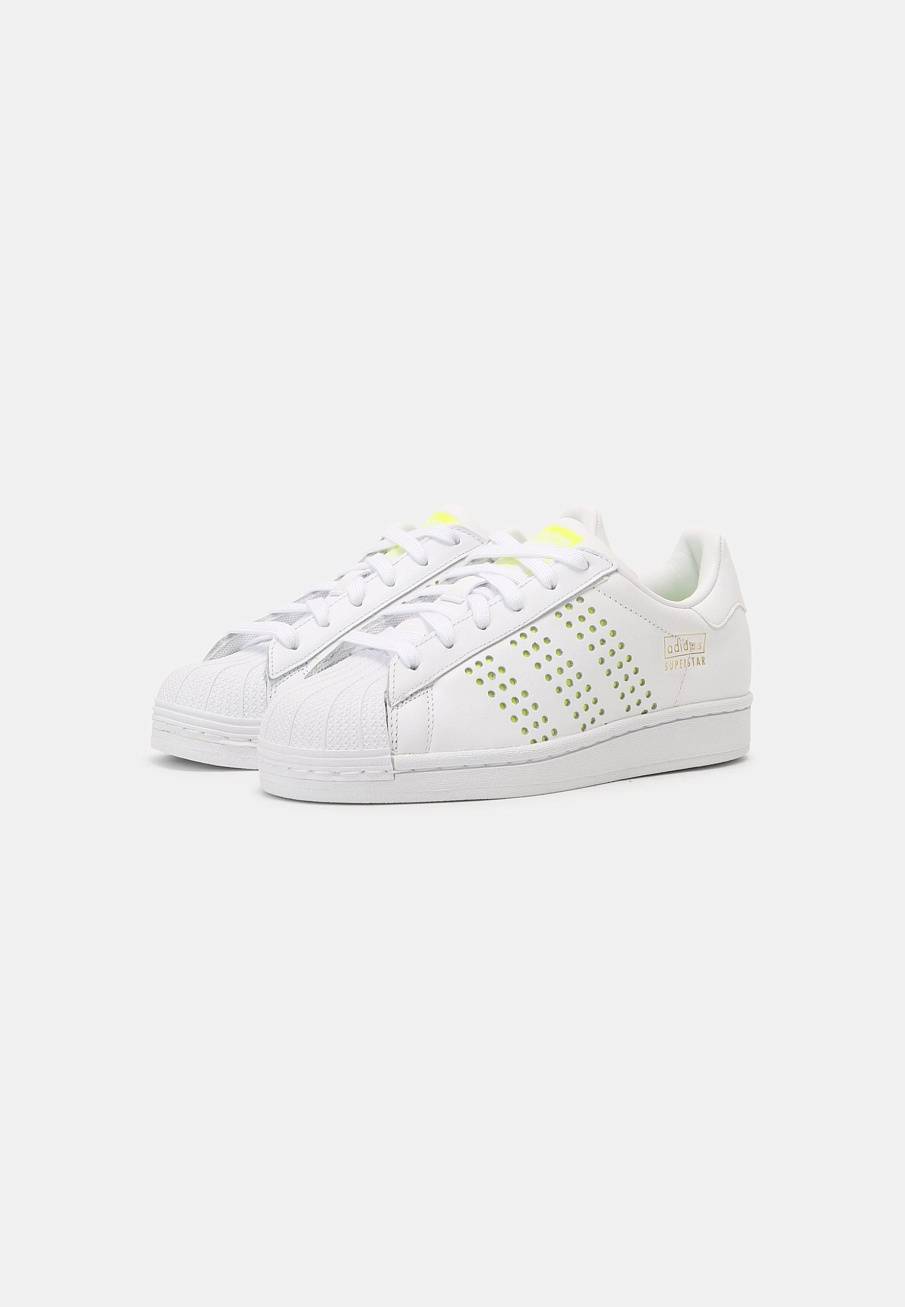 Фото № 2 с приближением к товару «‎Adidas Superstar »