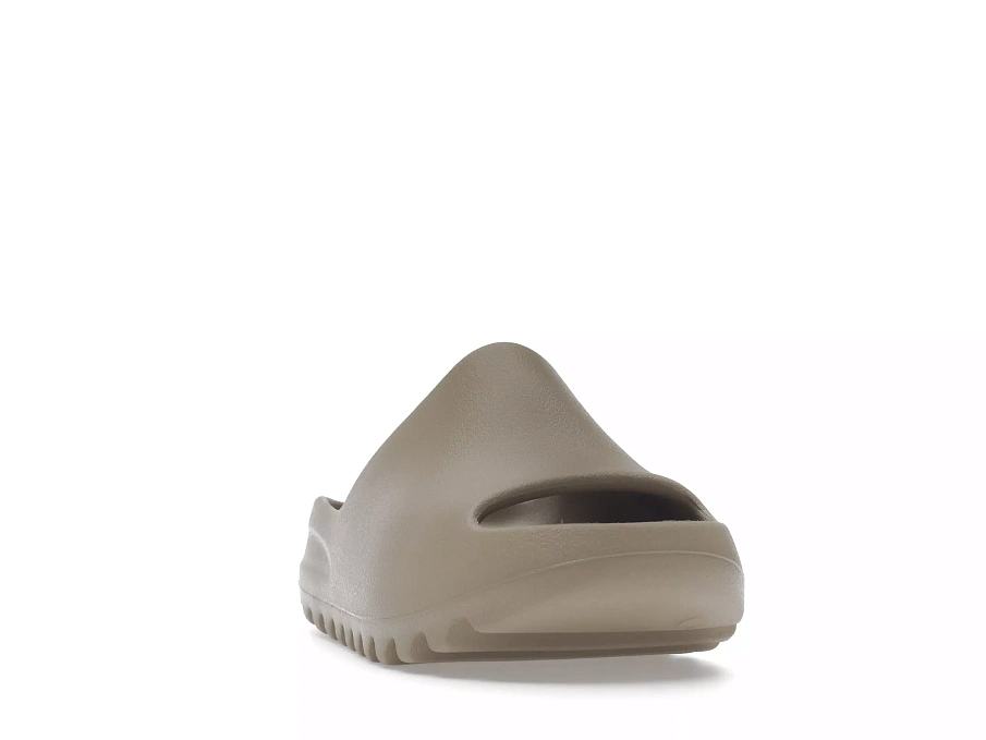 Фото № 2 с приближением к товару «‎adidas Yeezy Slide Pure (Restock Pair) (Kids)»