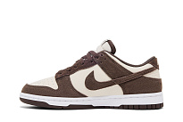 Фото № 4 с приближением к товару «‎Nike Women's Dunk Low Light Orewood Baroque Brown»