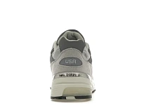 Фото № 4 с приближением к товару «‎New Balance 992»