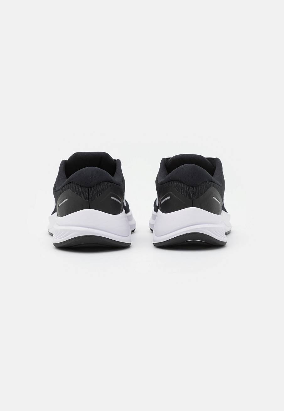 Фото № 3 с приближением к товару «‎Nike Air Zoom Structure 23»