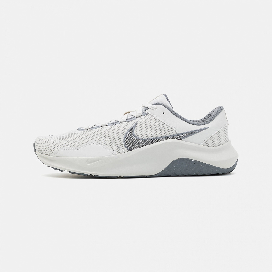 Фото № 1 с приближением к товару «‎Nike Legend Essential 3 NN»