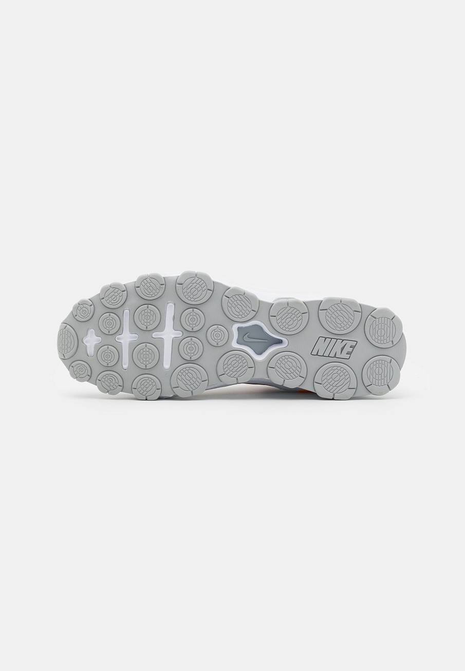 Фото № 5 с приближением к товару «‎Nike Reax 8 TR»