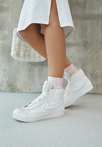 Фото № 2 с приближением к товару «‎BLAZER MID VICTORY»