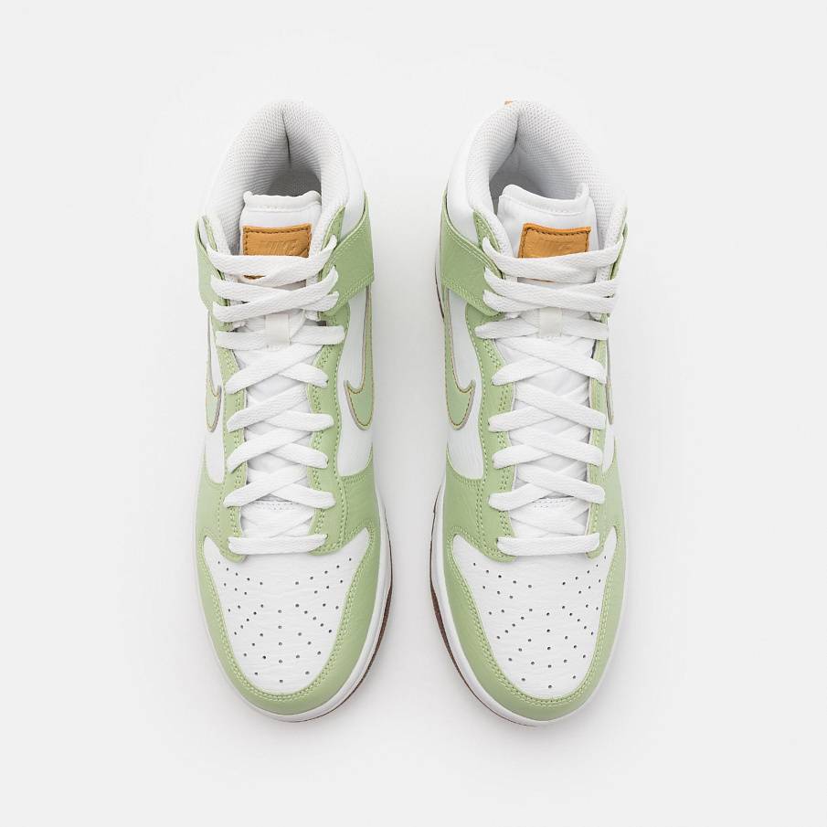 Фото № 4 с приближением к товару «‎Nike Dunk HI Retro SE Emb »