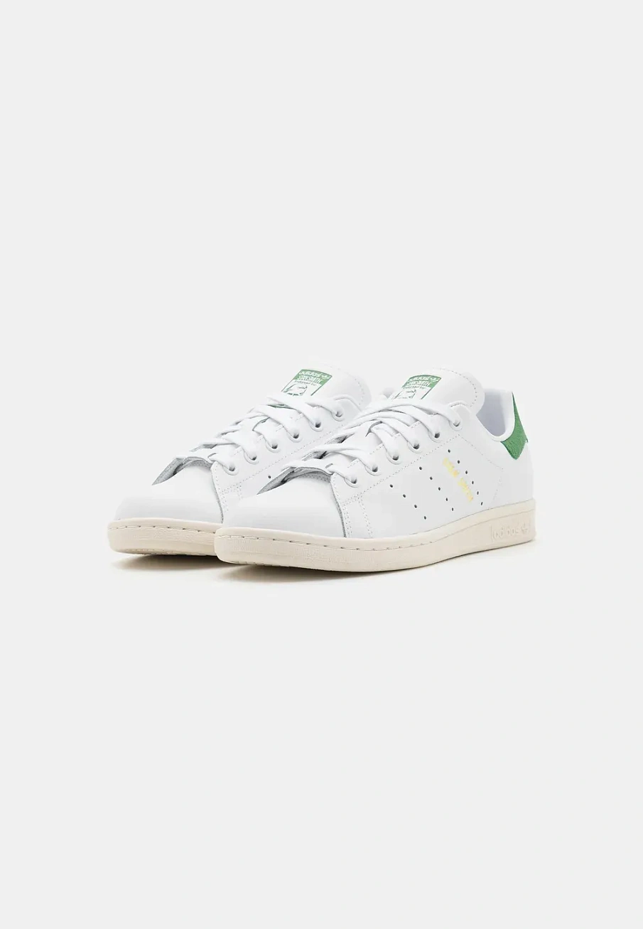 Фото № 2 с приближением к товару «‎STAN SMITH»