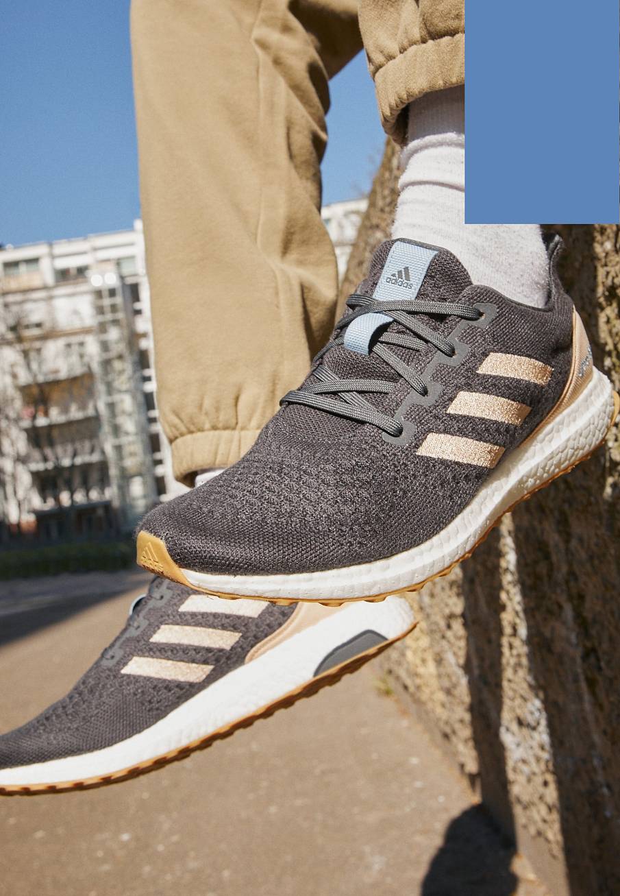 Фото № 3 с приближением к товару «‎Adidas Ultraboost »