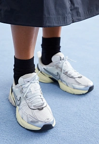 Фото № 2 с приближением к товару «‎V2K RUN»