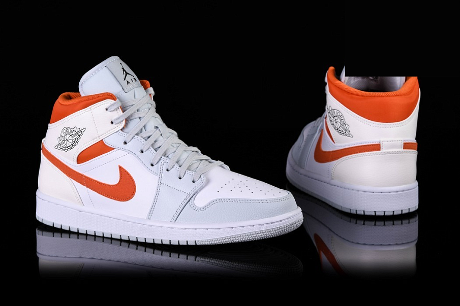 Фото № 4 с приближением к товару «‎Nike Air Jordan 1 Retro SE Starfish Platinium»