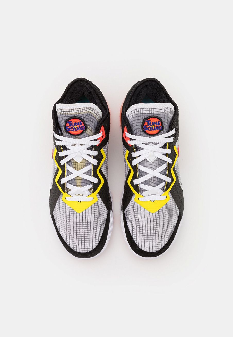Фото № 4 с приближением к товару «‎Nike Lebron Xviii »