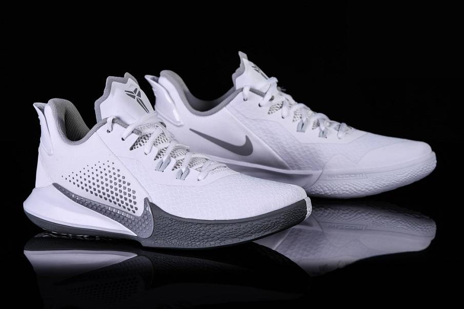 Фото № 3 с приближением к товару «‎Nike Kobe Mamba Fury Wolf »
