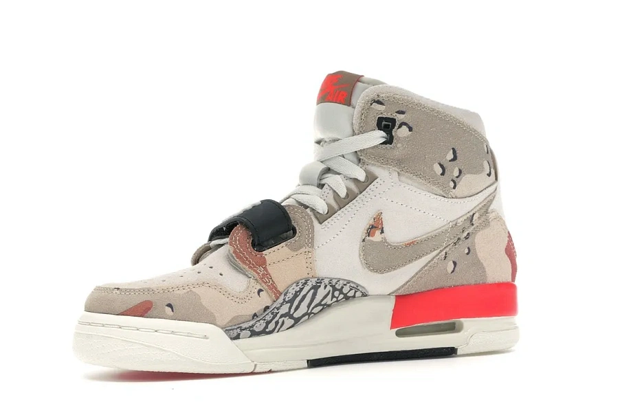 Фото № 3 с приближением к товару «‎Jordan Legacy 312 Desert Camo »