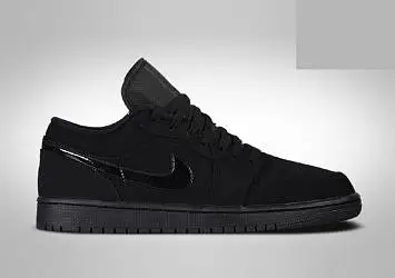 Nike Air Jordan 1 Retro Triple  - 1
