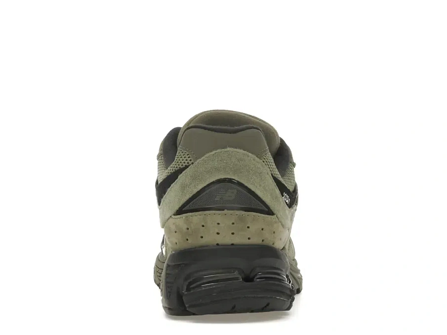 Фото № 4 с приближением к товару «‎New Balance 2002R»