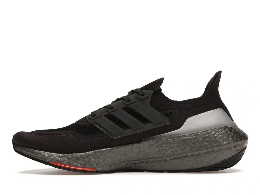 Фото № 3 с приближением к товару «‎adidas Ultra Boost 21 Black Carbon»