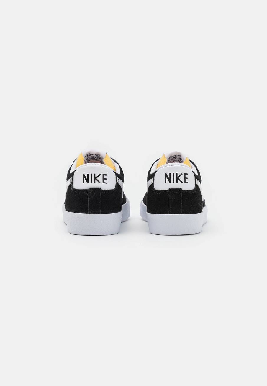 Фото № 4 с приближением к товару «‎Nike Blazer ’77 »