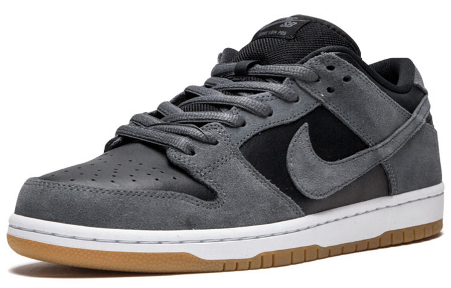 Фото № 2 с приближением к товару «‎Nike SB Dunk Low Dark Grey Black Gum»